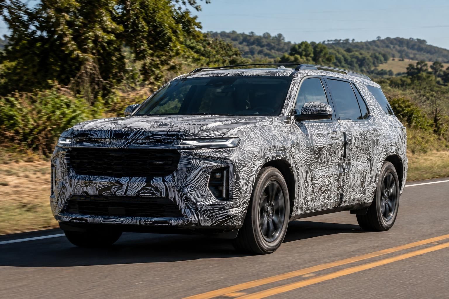 Ford Bronco eletrificado é visto em testes no interior de São Paulo